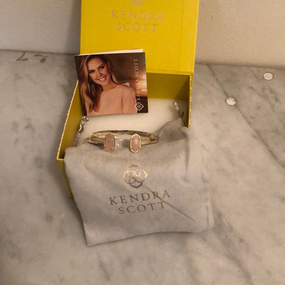 SOLD NWT Kendra Scott Cuff Bracelet
